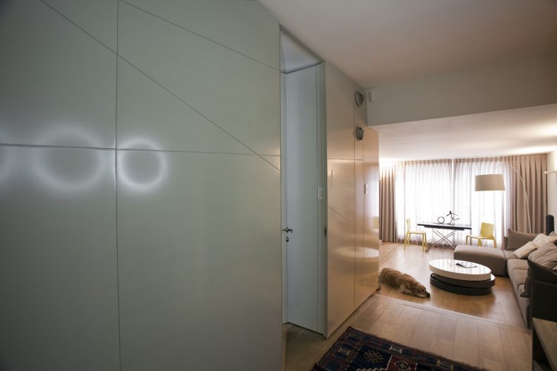 RAMAT HASHARON APARTMENT LIVING ROOM 1