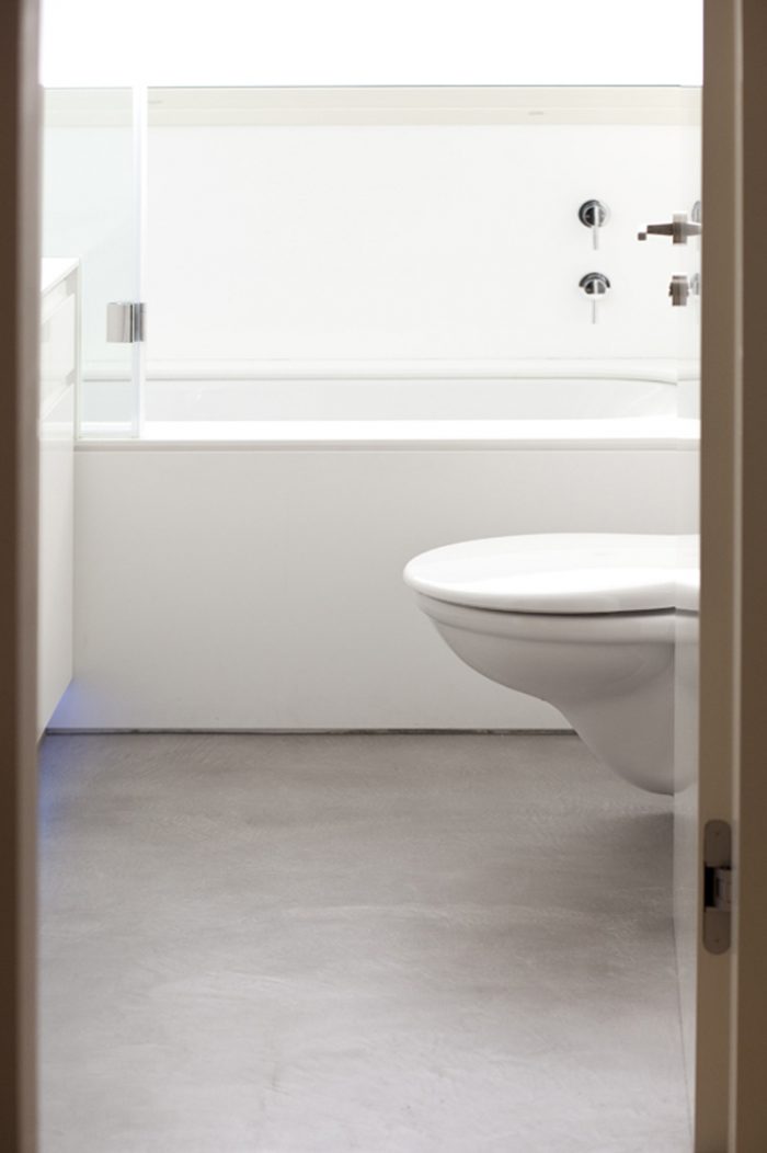 RAMAT HASHARON BATHROOM 2