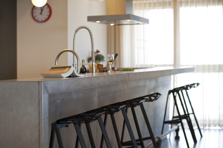 W40 TLV KITCHEN COUNTER