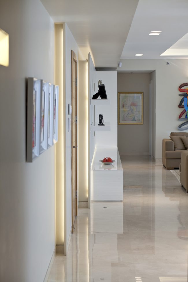 LIVING ROOM  10